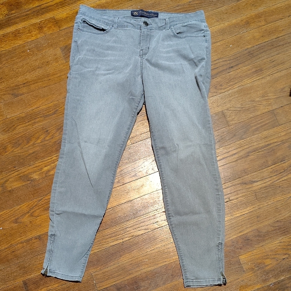 Women's Gray Jeans